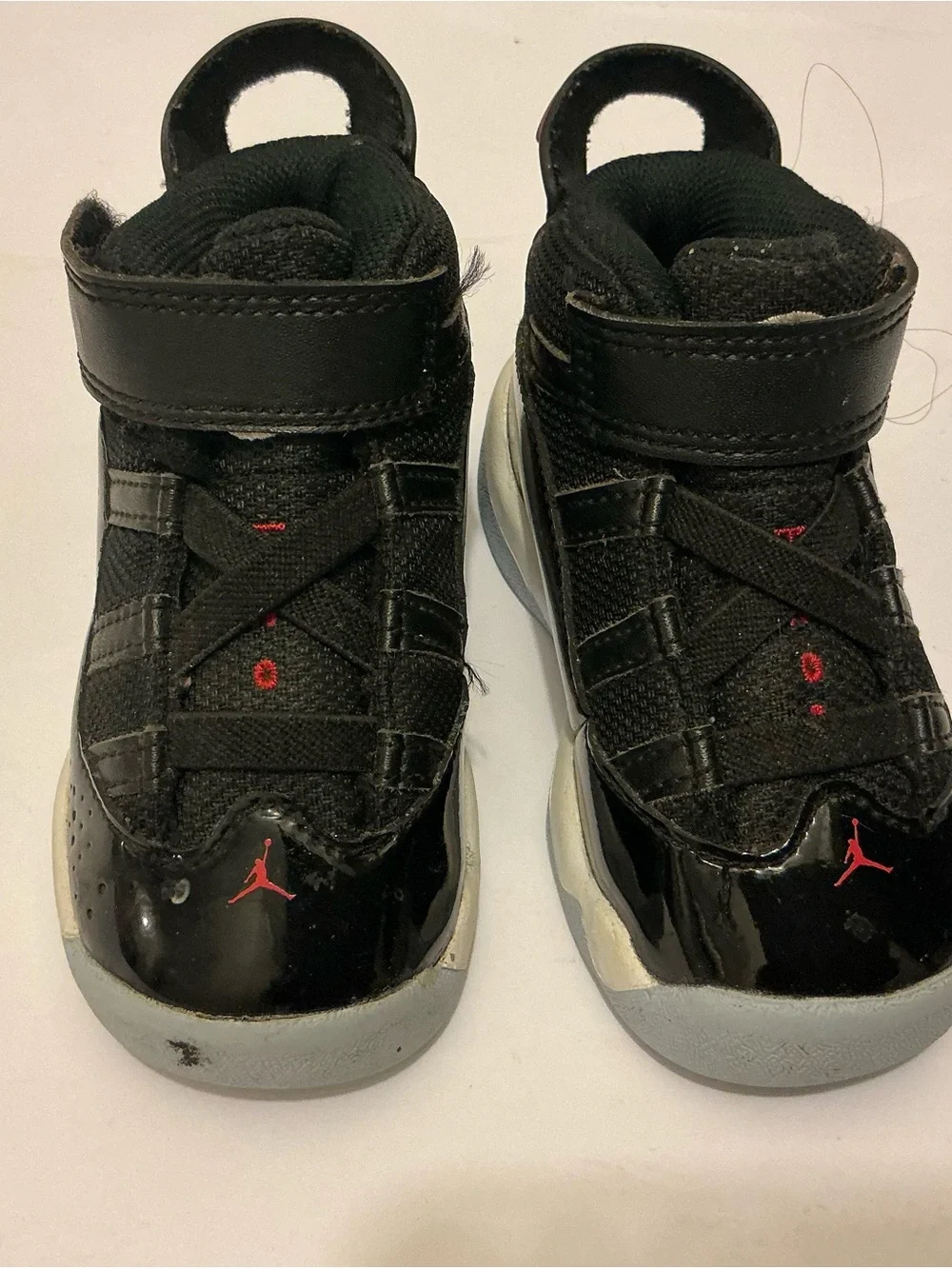 Jordan Kids toddler Black and Red High-Top Sneakers 5C
